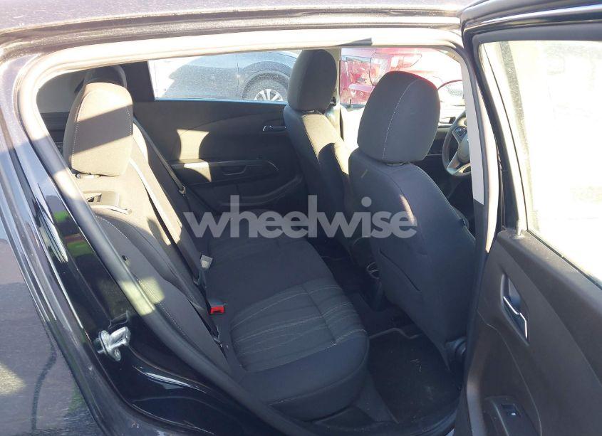 Photo 8 of 2013 Chevrolet Sonic LT AUTO (VIN 1G1JC6SB2D4256838)