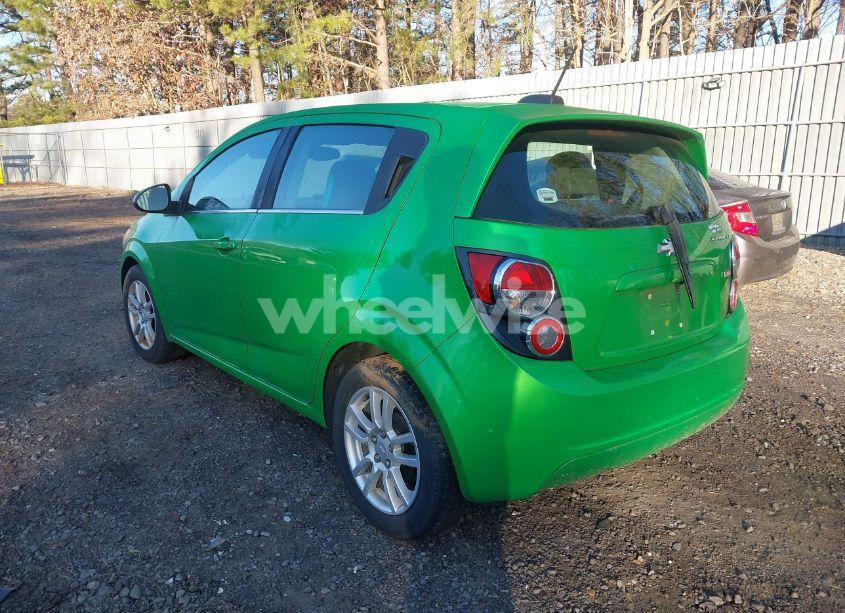 Photo 3 of 2015 Chevrolet Sonic LT AUTO (VIN 1G1JC6SB2F4151252)