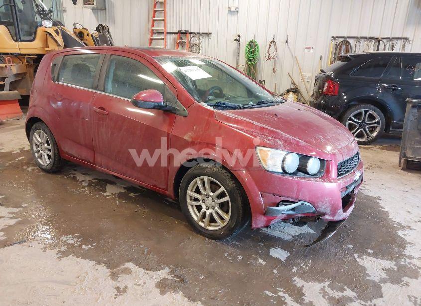 2015 Chevrolet Sonic LT AUTO (VIN 1G1JC6SB2F4176507) main photo