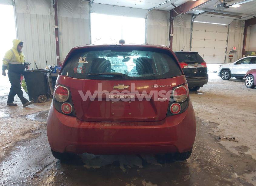 Photo 16 of 2015 Chevrolet Sonic LT AUTO (VIN 1G1JC6SB2F4176507)