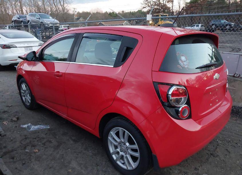 Photo 3 of 2016 Chevrolet Sonic LT AUTO (VIN 1G1JC6SB2G4105504)