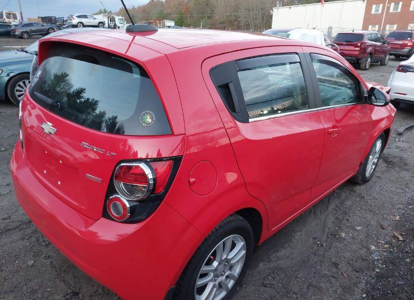 Photo 4 of 2016 Chevrolet Sonic LT AUTO (VIN 1G1JC6SB2G4105504)