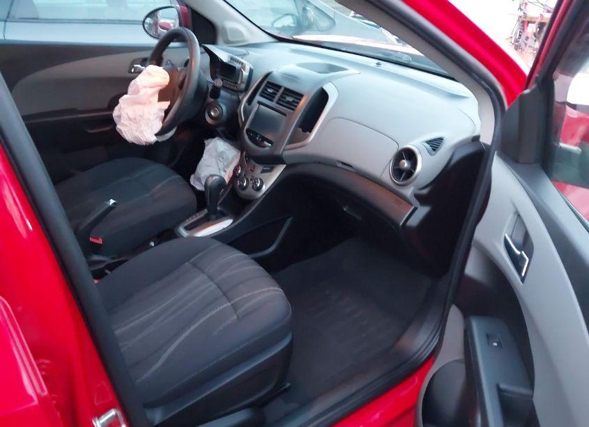 Photo 5 of 2016 Chevrolet Sonic LT AUTO (VIN 1G1JC6SB2G4105504)