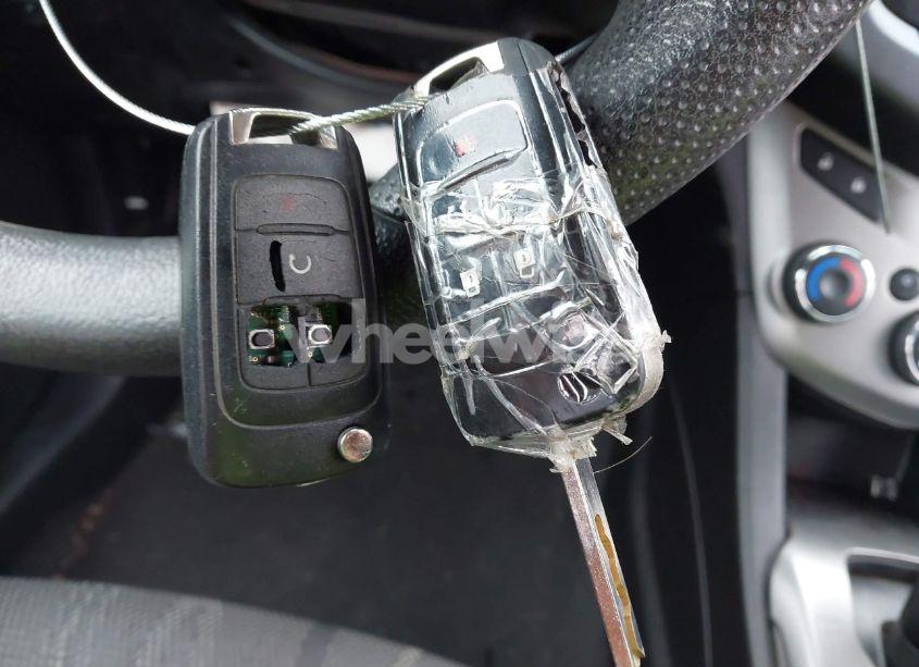 Photo 11 of 2013 Chevrolet Sonic LT AUTO (VIN 1G1JC6SB3D4104552)