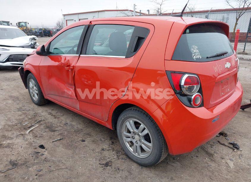 Photo 3 of 2013 Chevrolet Sonic LT AUTO (VIN 1G1JC6SB3D4104552)