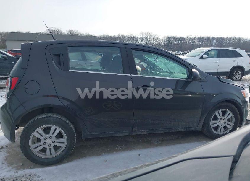 Photo 13 of 2014 Chevrolet Sonic LT AUTO (VIN 1G1JC6SB3E4219055)