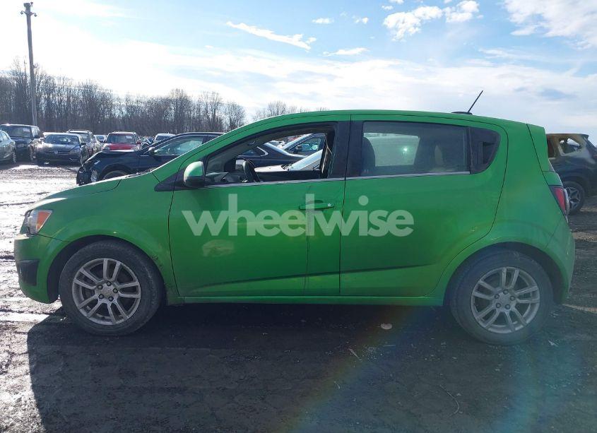 Photo 14 of 2015 Chevrolet Sonic LT AUTO (VIN 1G1JC6SB3F4133486)