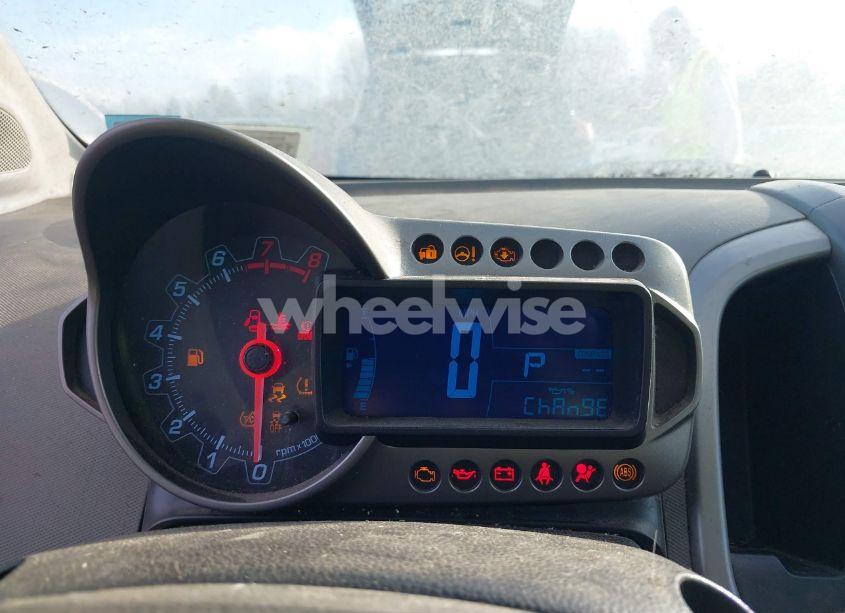 Photo 7 of 2015 Chevrolet Sonic LT AUTO (VIN 1G1JC6SB3F4133486)