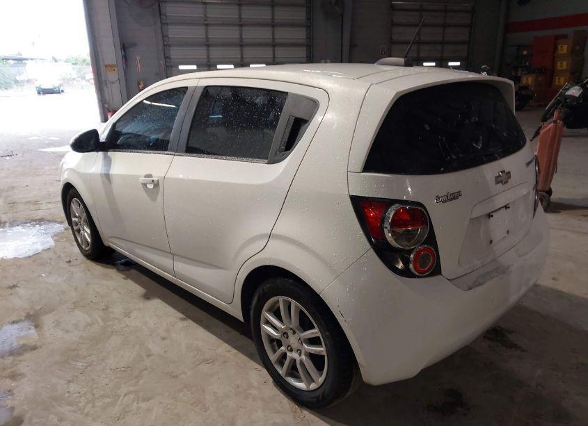 Photo 3 of 2016 Chevrolet Sonic LT AUTO (VIN 1G1JC6SB3G4112641)