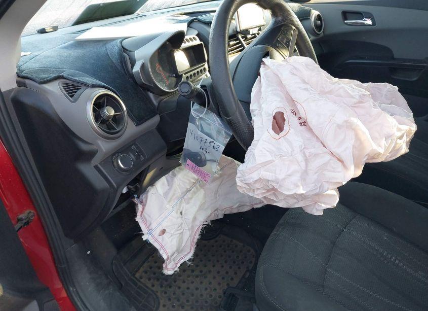 Photo 13 of 2013 Chevrolet Sonic LT AUTO (VIN 1G1JC6SB4D4163044)