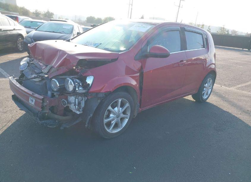 Photo 2 of 2013 Chevrolet Sonic LT AUTO (VIN 1G1JC6SB4D4163044)