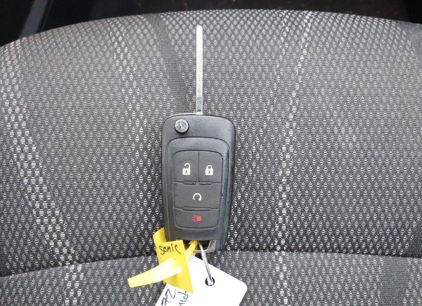 Photo 11 of 2013 Chevrolet Sonic LT AUTO (VIN 1G1JC6SB4D4241970)