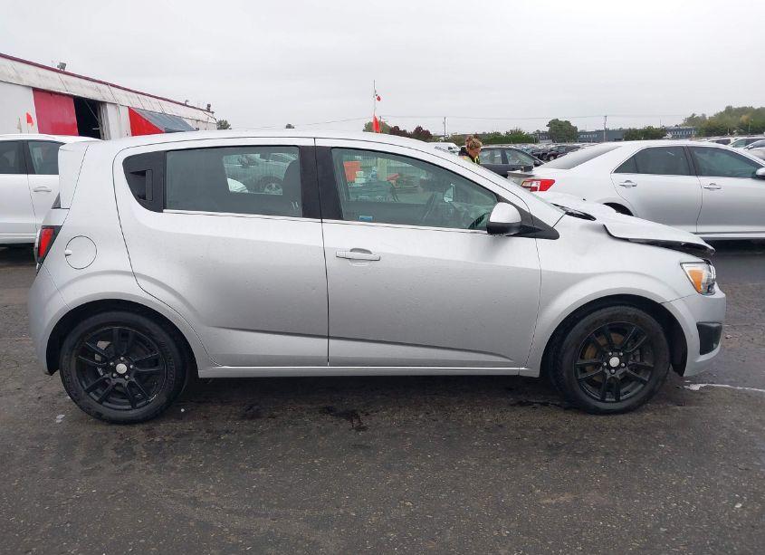 Photo 13 of 2013 Chevrolet Sonic LT AUTO (VIN 1G1JC6SB4D4241970)