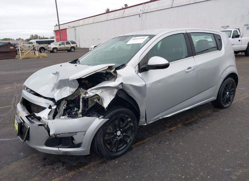 Photo 2 of 2013 Chevrolet Sonic LT AUTO (VIN 1G1JC6SB4D4241970)