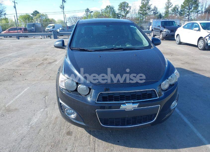 Photo 6 of 2014 Chevrolet Sonic LT AUTO (VIN 1G1JC6SB4E4151333)