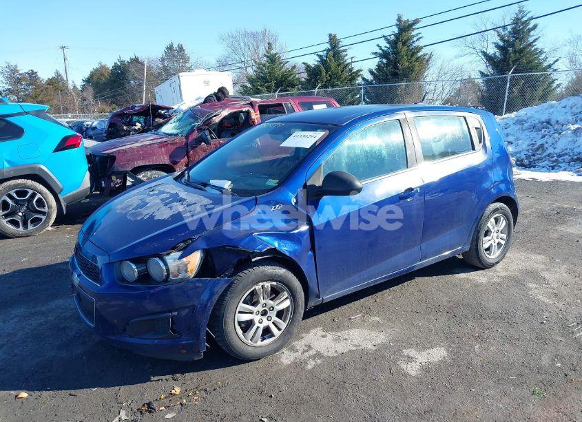 Photo 2 of 2012 Chevrolet Sonic 2LT (VIN 1G1JC6SB5C4202710)