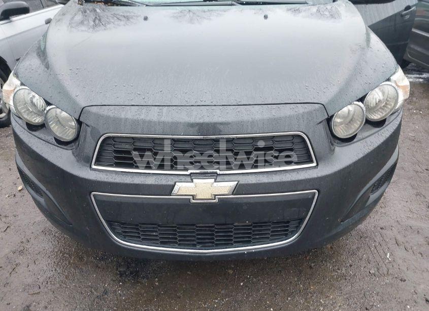 Photo 6 of 2015 Chevrolet Sonic LT AUTO (VIN 1G1JC6SB5F4176808)