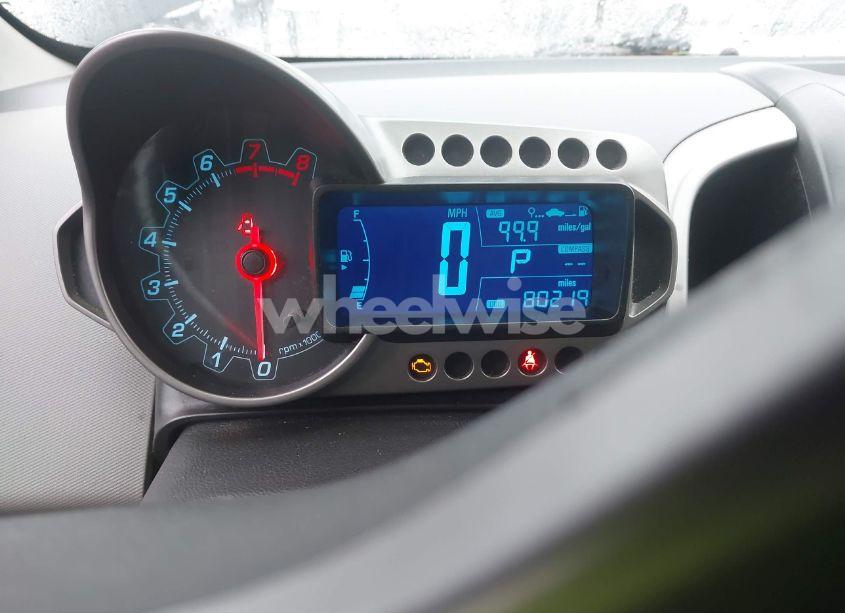 Photo 7 of 2015 Chevrolet Sonic LT AUTO (VIN 1G1JC6SB5F4176808)