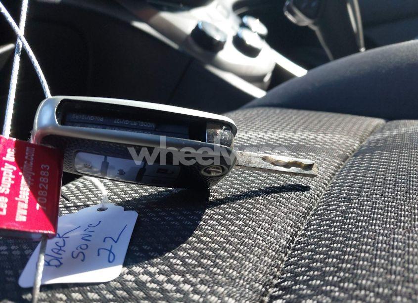 Photo 11 of 2016 Chevrolet Sonic LT AUTO (VIN 1G1JC6SB5G4183663)