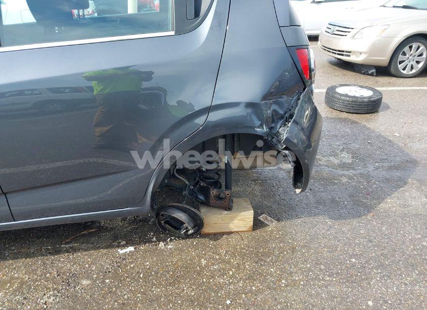 Photo 6 of 2012 Chevrolet Sonic 2LT (VIN 1G1JC6SB6C4166946)