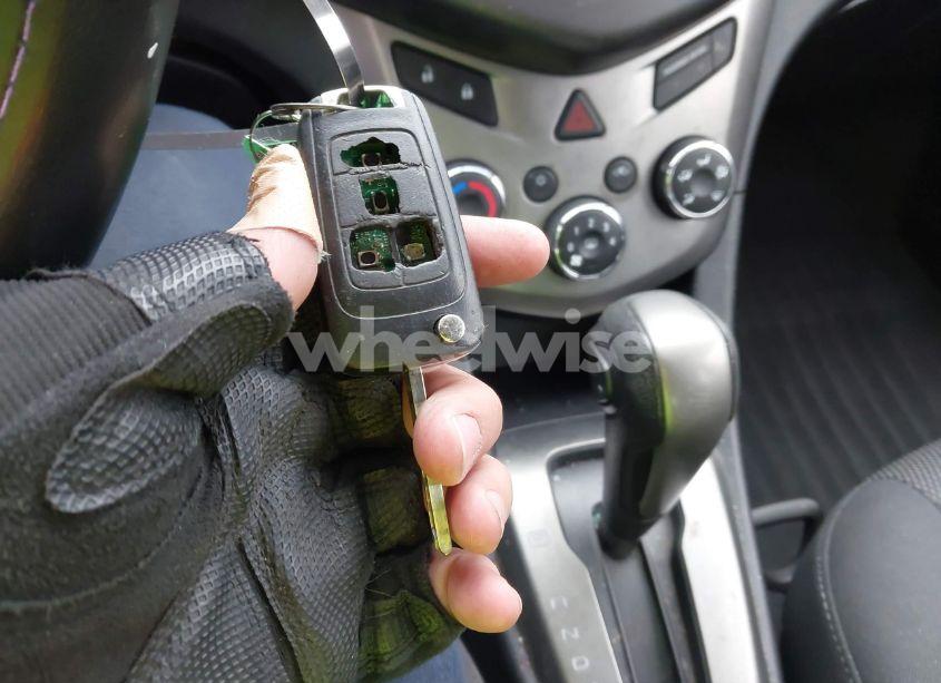 Photo 11 of 2014 Chevrolet Sonic LT AUTO (VIN 1G1JC6SB6E4134503)