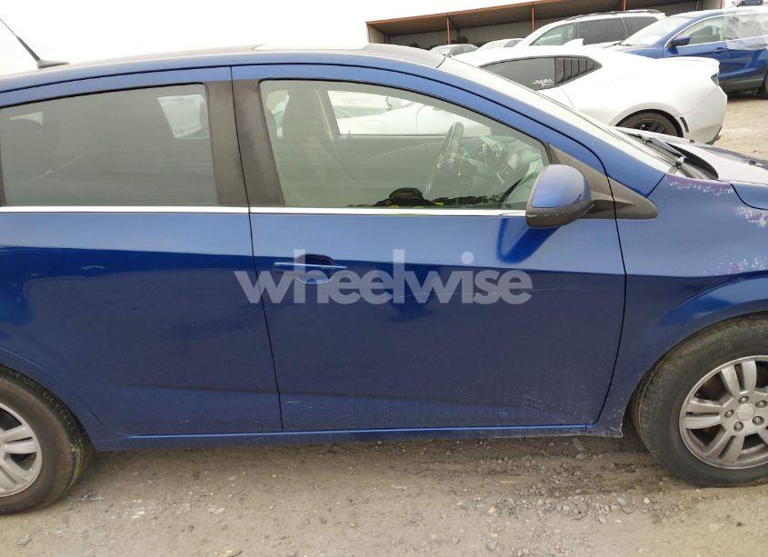 Photo 13 of 2014 Chevrolet Sonic LT AUTO (VIN 1G1JC6SB6E4134503)