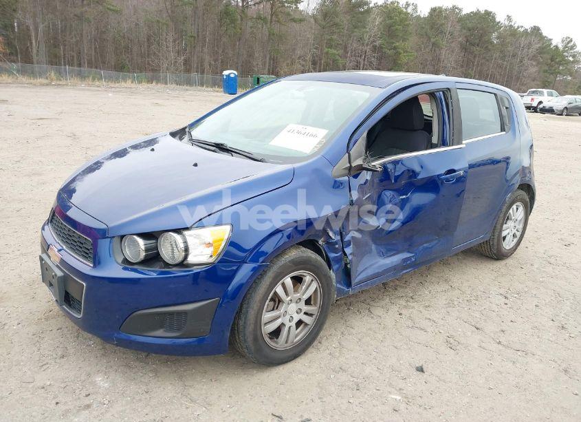 Photo 2 of 2014 Chevrolet Sonic LT AUTO (VIN 1G1JC6SB6E4134503)