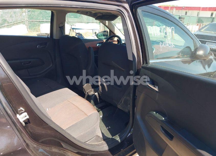 Photo 8 of 2014 Chevrolet Sonic LT AUTO (VIN 1G1JC6SB6E4210561)