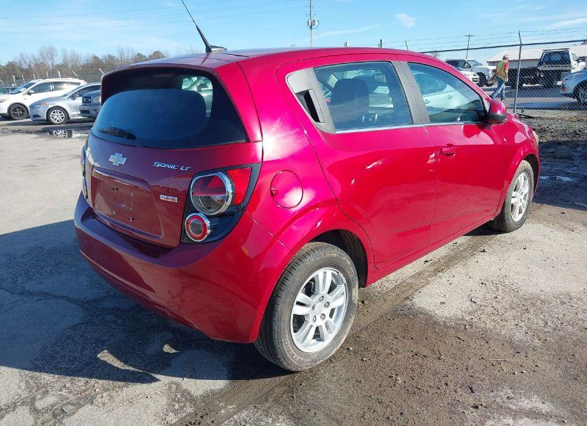 Photo 4 of 2013 Chevrolet Sonic LT (VIN 1G1JC6SB7D4100391)