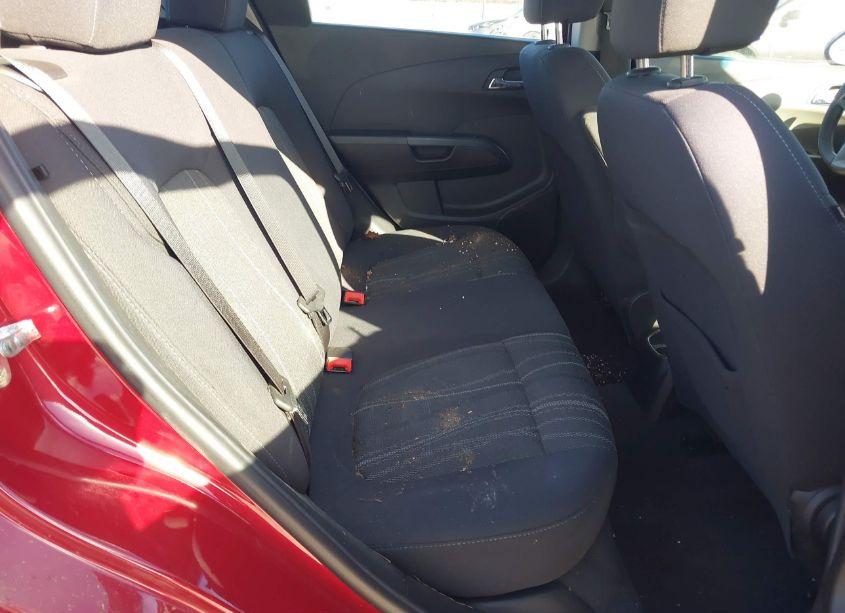 Photo 8 of 2013 Chevrolet Sonic LT (VIN 1G1JC6SB7D4100391)