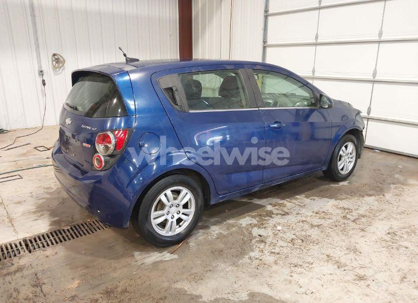 Photo 4 of 2013 Chevrolet Sonic LT AUTO (VIN 1G1JC6SB7D4212916)
