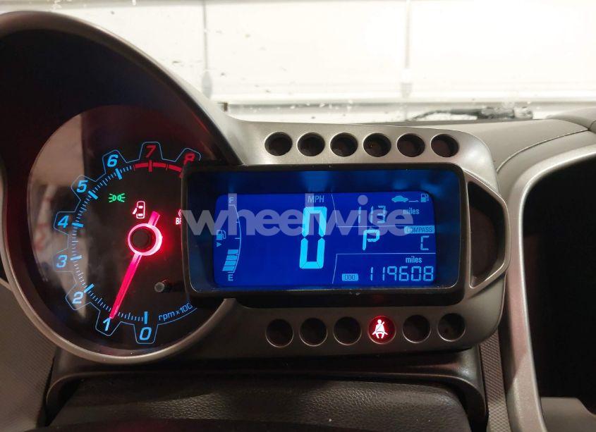 Photo 7 of 2013 Chevrolet Sonic LT AUTO (VIN 1G1JC6SB7D4212916)