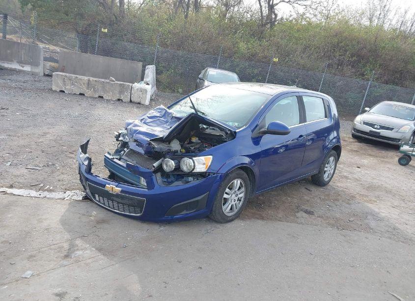 Photo 2 of 2014 Chevrolet Sonic LT AUTO (VIN 1G1JC6SB7E4123221)