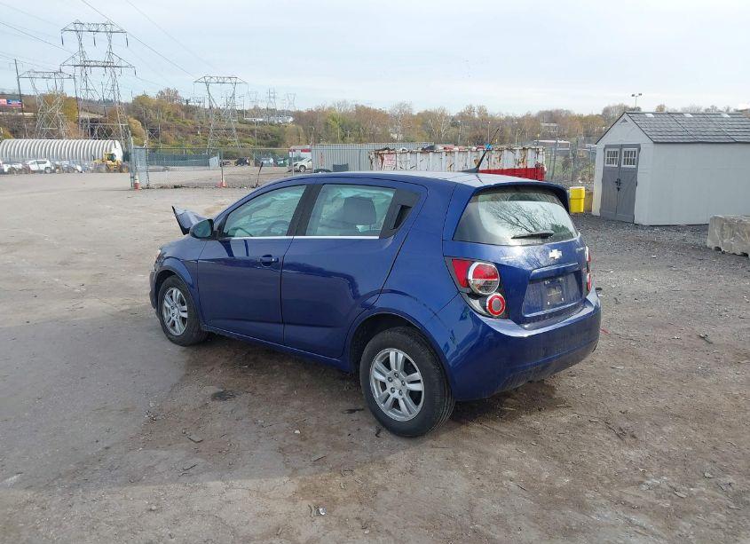 Photo 3 of 2014 Chevrolet Sonic LT AUTO (VIN 1G1JC6SB7E4123221)