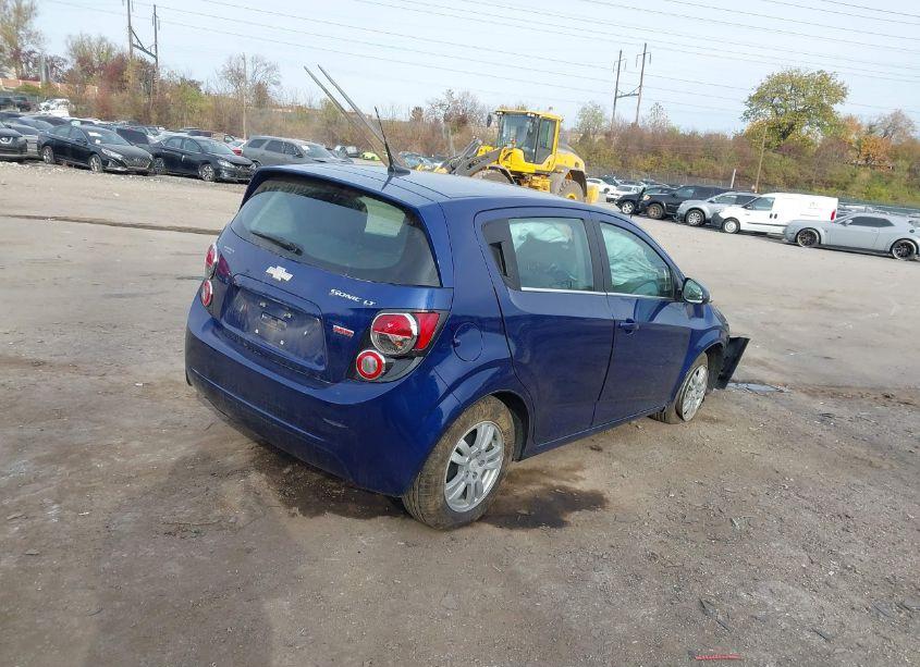 Photo 4 of 2014 Chevrolet Sonic LT AUTO (VIN 1G1JC6SB7E4123221)
