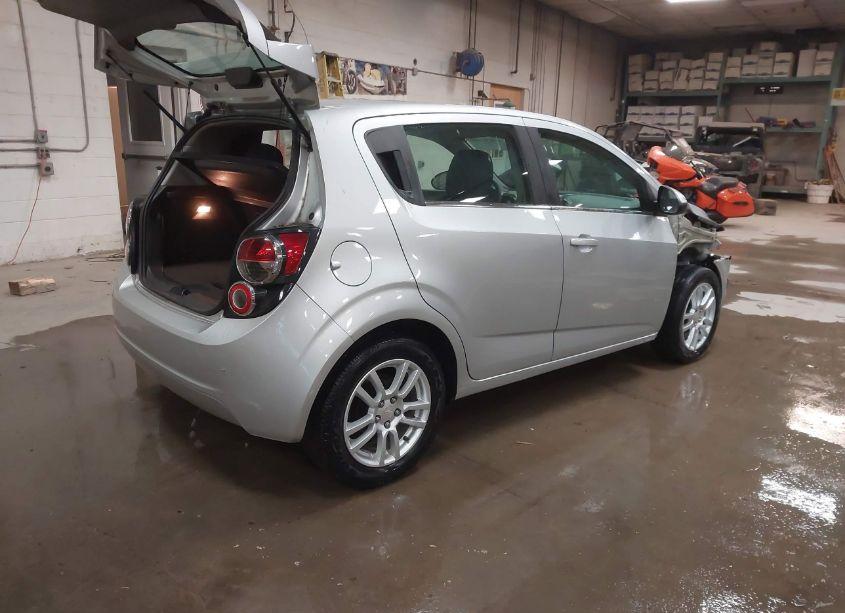 Photo 4 of 2015 Chevrolet Sonic LT AUTO (VIN 1G1JC6SB7F4129151)