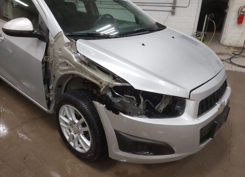 Photo 6 of 2015 Chevrolet Sonic LT AUTO (VIN 1G1JC6SB7F4129151)