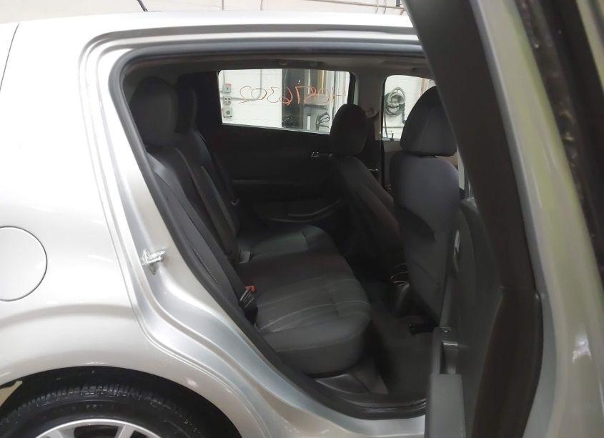 Photo 8 of 2015 Chevrolet Sonic LT AUTO (VIN 1G1JC6SB7F4129151)