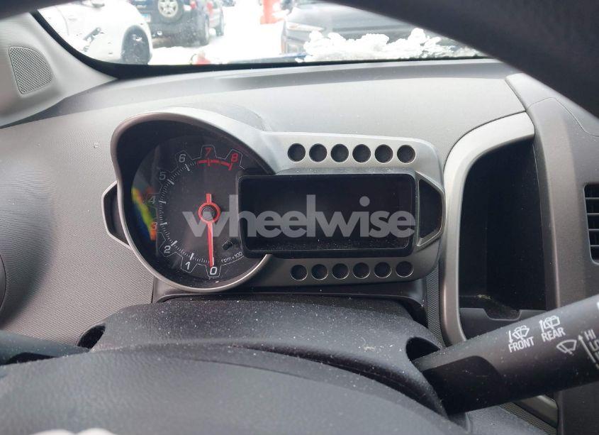 Photo 7 of 2016 Chevrolet Sonic LT AUTO (VIN 1G1JC6SB7G4126946)