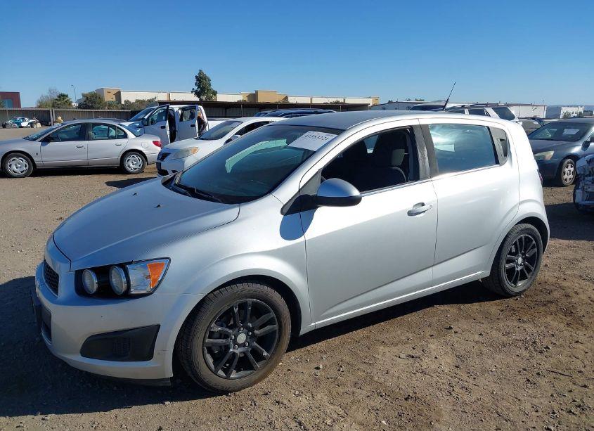 Photo 6 of 2013 Chevrolet Sonic LT AUTO (VIN 1G1JC6SB8D4120620)