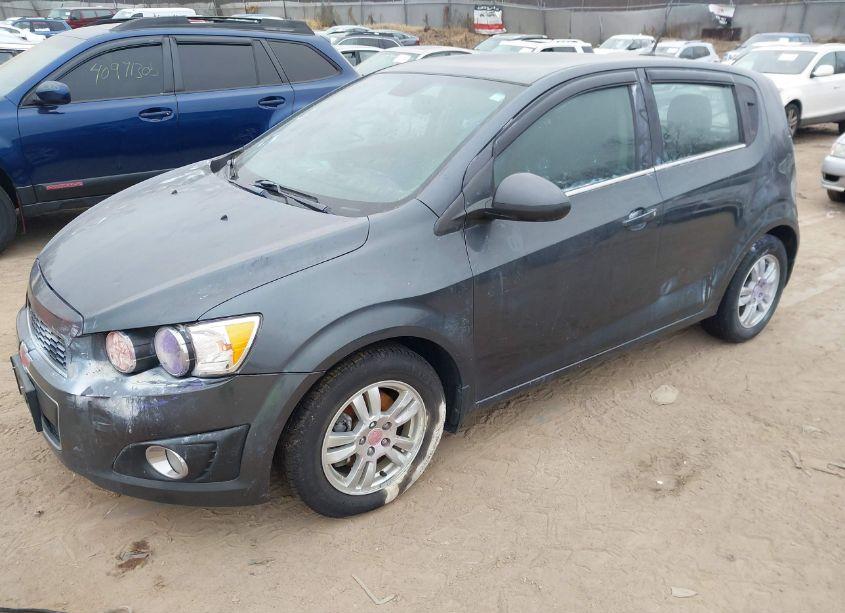 Photo 2 of 2013 Chevrolet Sonic LT AUTO (VIN 1G1JC6SB8D4139006)