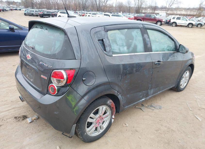 Photo 4 of 2013 Chevrolet Sonic LT AUTO (VIN 1G1JC6SB8D4139006)