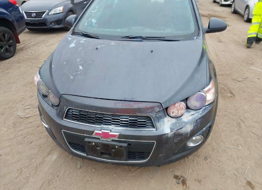 Photo 6 of 2013 Chevrolet Sonic LT AUTO (VIN 1G1JC6SB8D4139006)