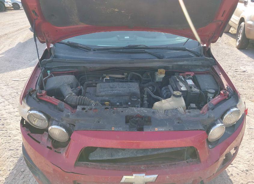 Photo 10 of 2014 Chevrolet Sonic LT AUTO (VIN 1G1JC6SB8E4204454)