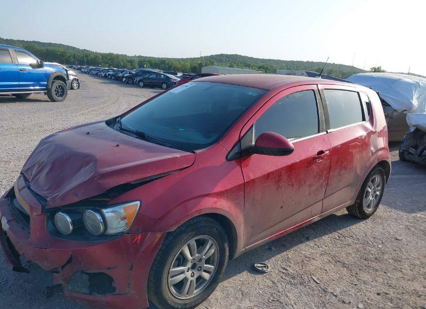 Photo 2 of 2014 Chevrolet Sonic LT AUTO (VIN 1G1JC6SB8E4204454)