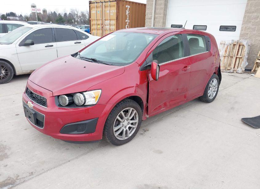 Photo 2 of 2016 Chevrolet Sonic LT AUTO (VIN 1G1JC6SB8G4178585)