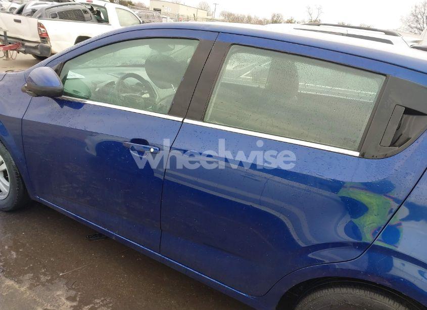 Photo 15 of 2013 Chevrolet Sonic LT AUTO (VIN 1G1JC6SB9D4240409)