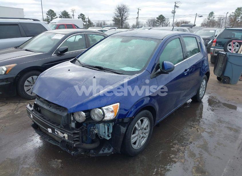 Photo 2 of 2013 Chevrolet Sonic LT AUTO (VIN 1G1JC6SB9D4240409)