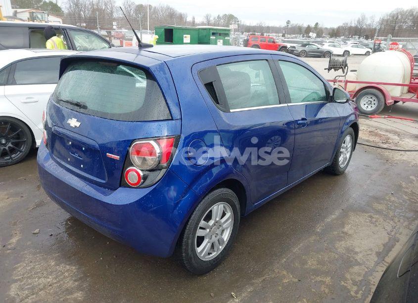 Photo 4 of 2013 Chevrolet Sonic LT AUTO (VIN 1G1JC6SB9D4240409)