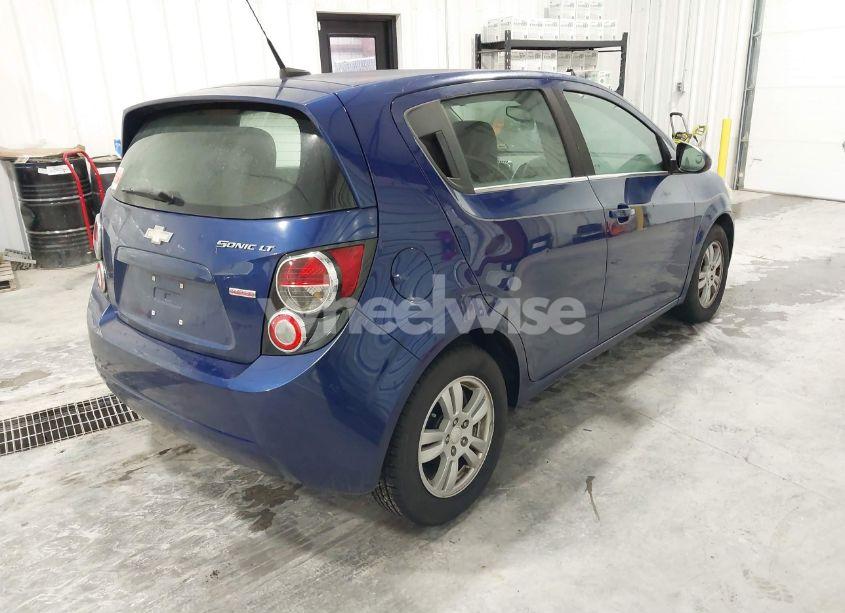 Photo 4 of 2013 Chevrolet Sonic LT AUTO (VIN 1G1JC6SB9D4252785)